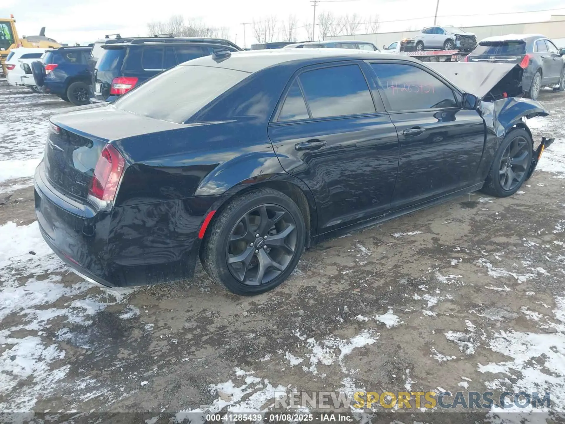 4 Photograph of a damaged car 2C3CCADG6PH613901 CHRYSLER 300 2023