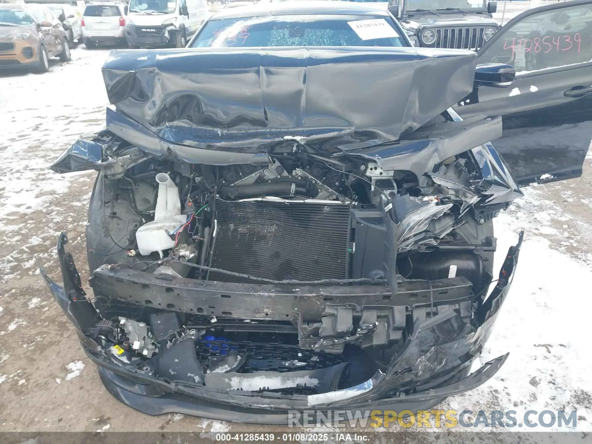 6 Photograph of a damaged car 2C3CCADG6PH613901 CHRYSLER 300 2023