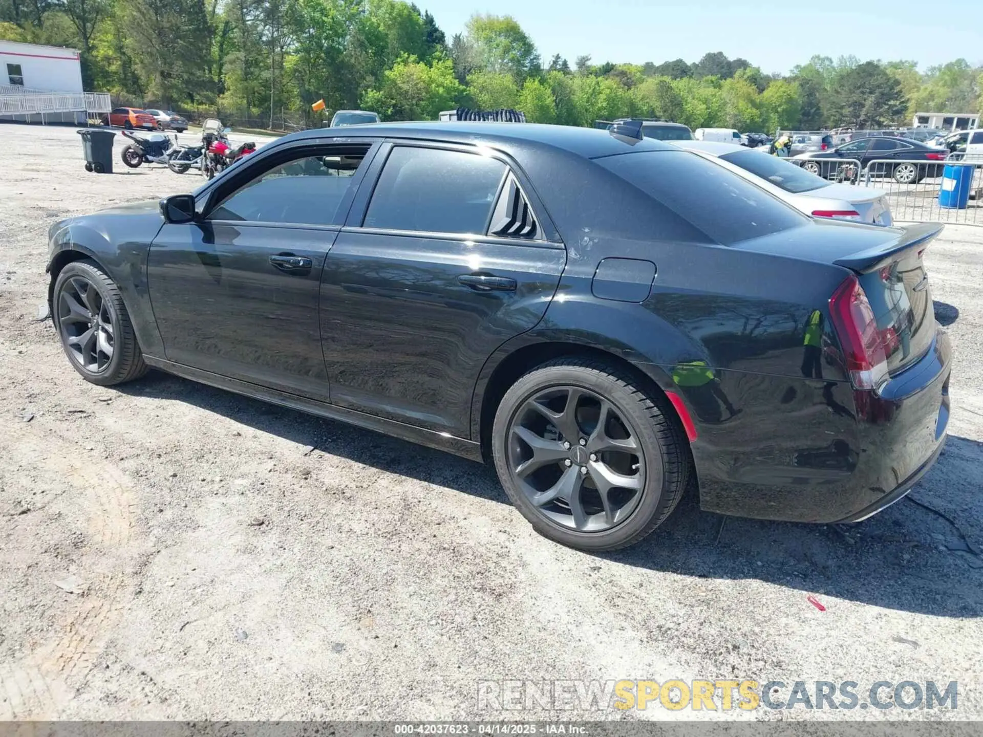 3 Photograph of a damaged car 2C3CCADG7PH514231 CHRYSLER 300 2023
