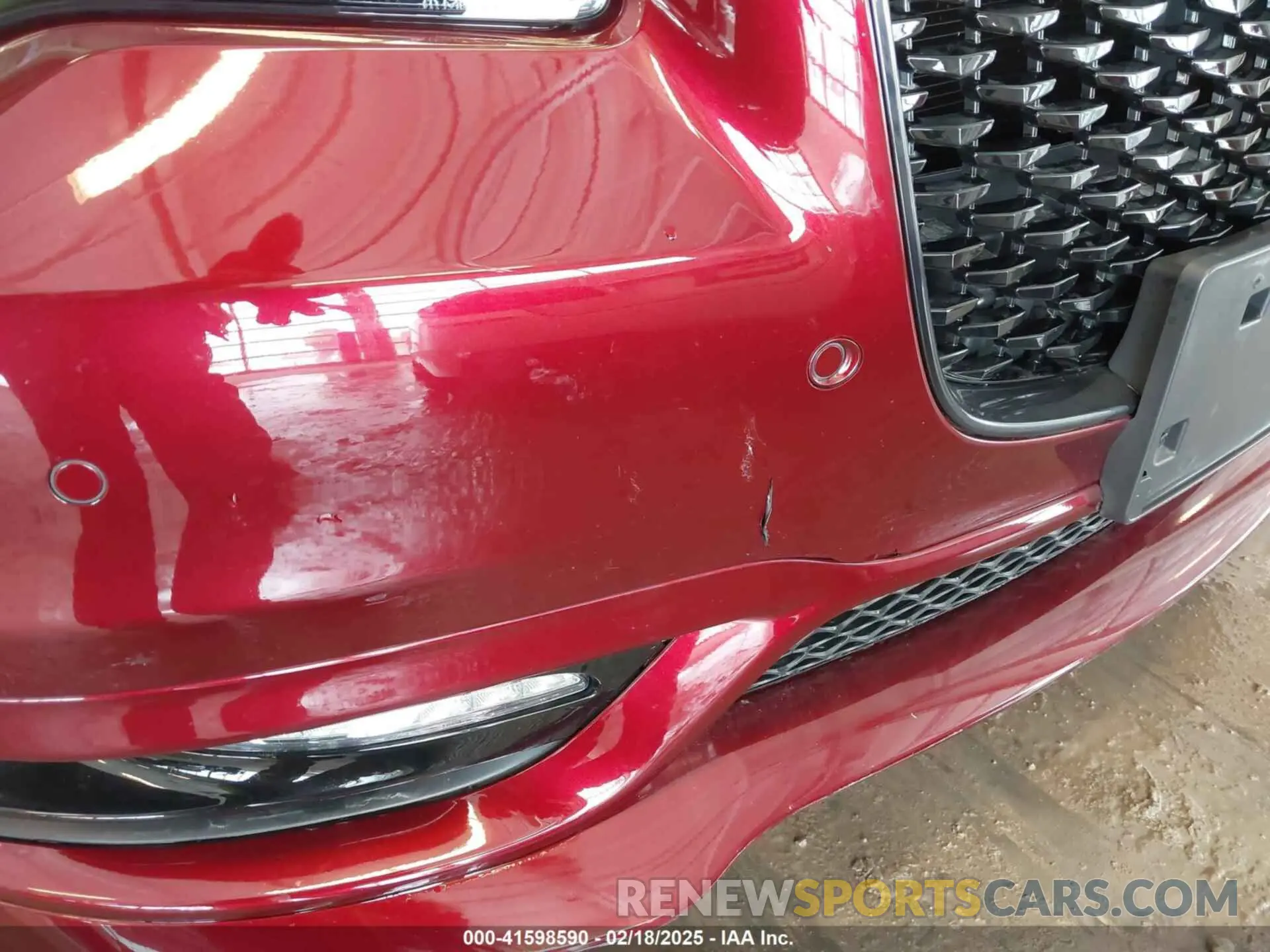 19 Photograph of a damaged car 2C3CCADG8PH538327 CHRYSLER 300 2023