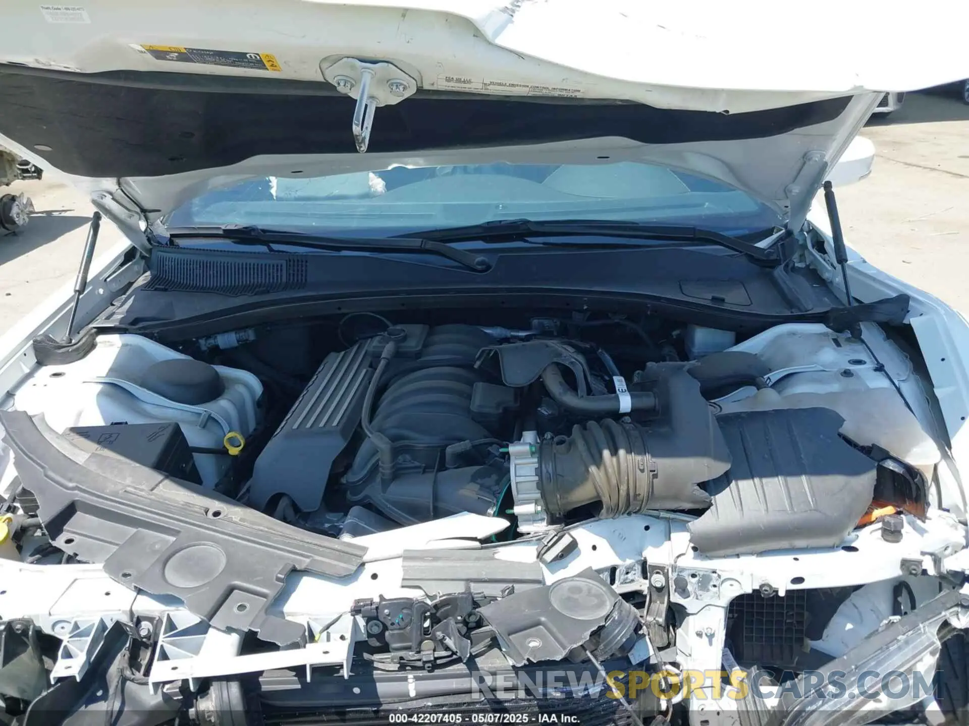 10 Photograph of a damaged car 2C3CCAPJ0PH501084 CHRYSLER 300 2023