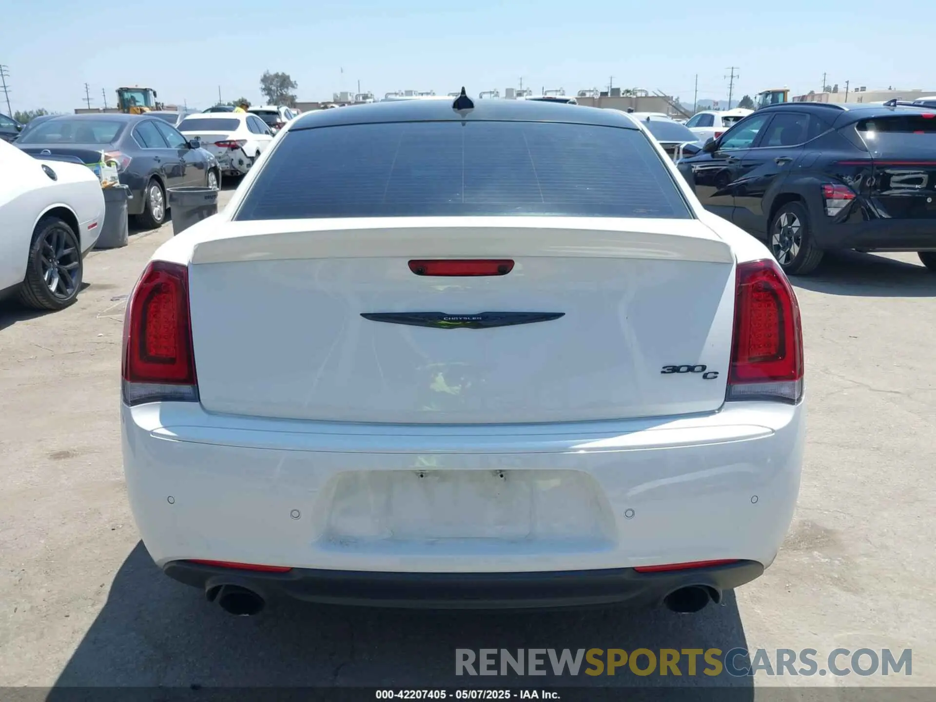 17 Photograph of a damaged car 2C3CCAPJ0PH501084 CHRYSLER 300 2023