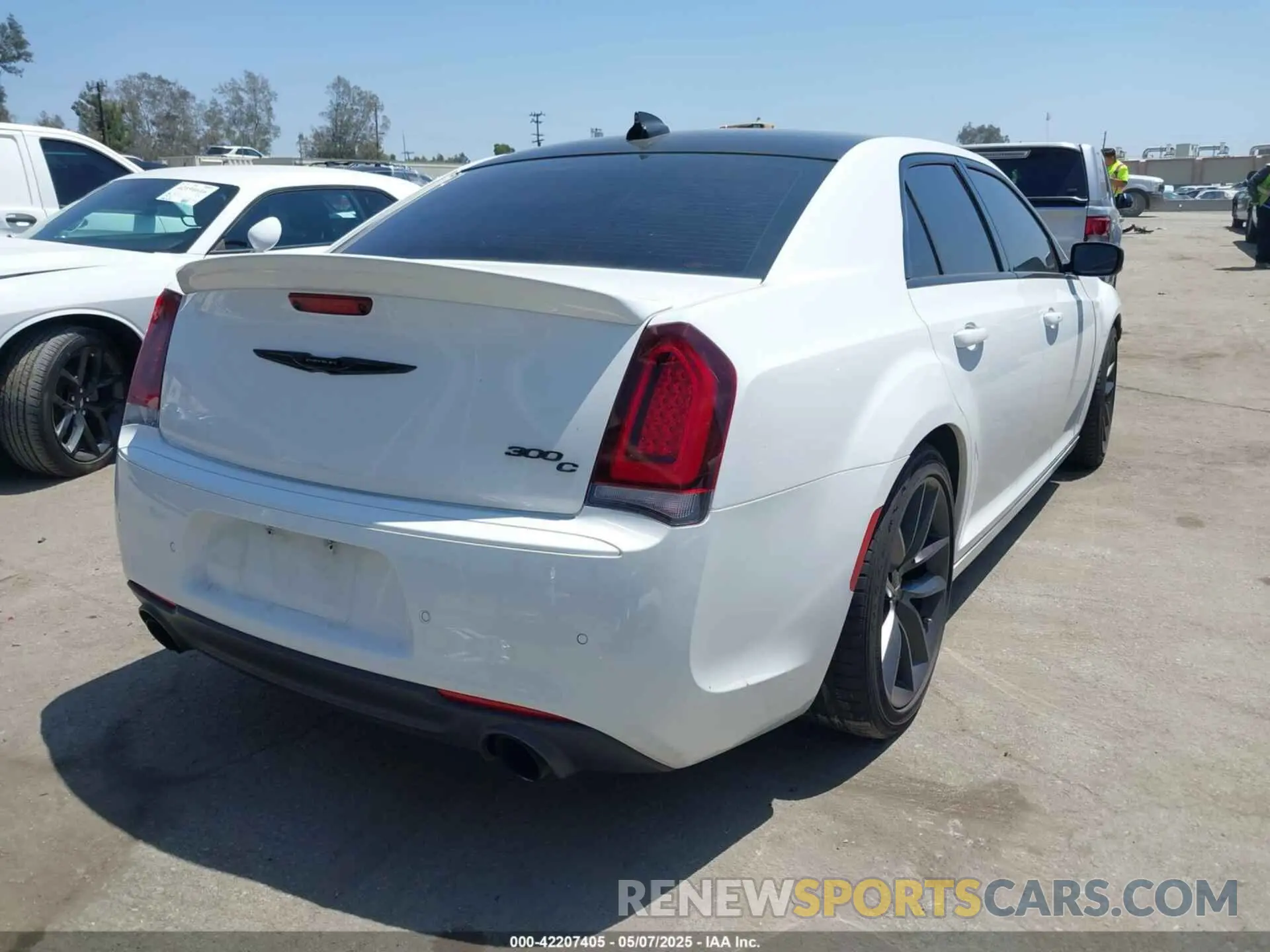 4 Photograph of a damaged car 2C3CCAPJ0PH501084 CHRYSLER 300 2023