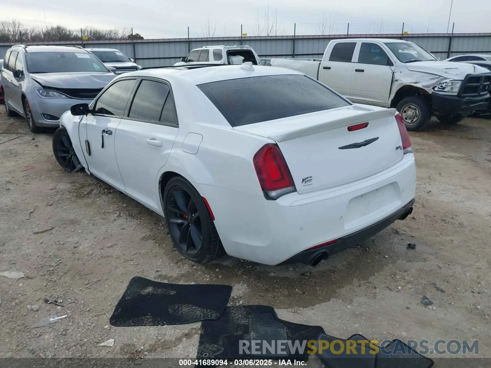3 Photograph of a damaged car 2C3CCAPJXPH542385 CHRYSLER 300 2023