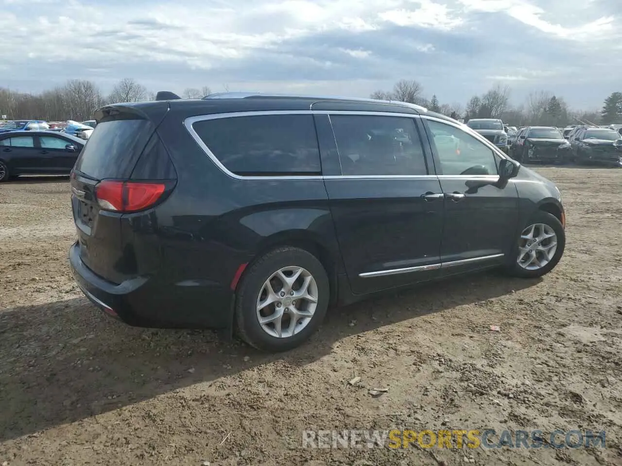 3 Photograph of a damaged car 2C4RC1EG6KR506175 CHRYSLER All Models 2019