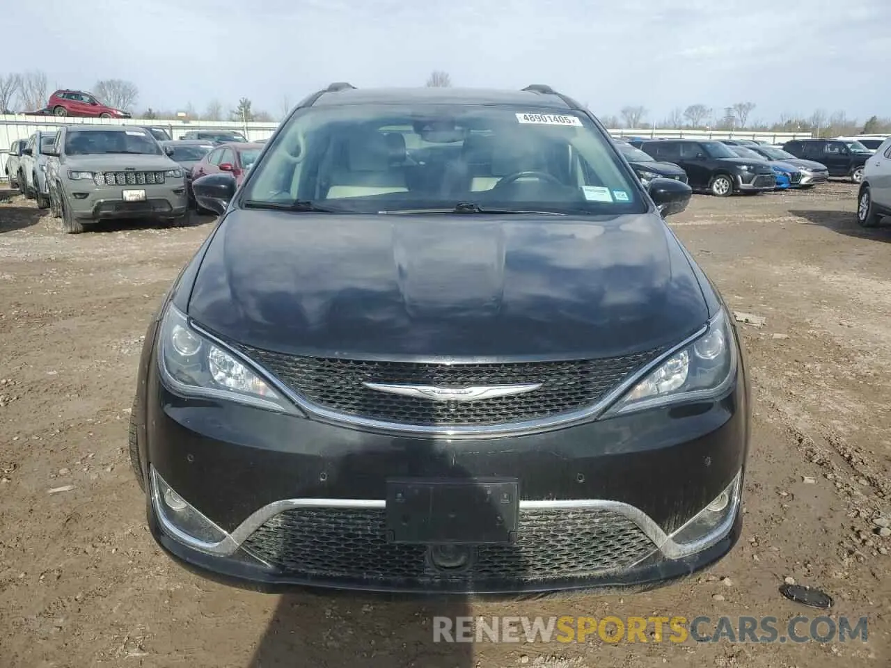 5 Photograph of a damaged car 2C4RC1EG6KR506175 CHRYSLER All Models 2019