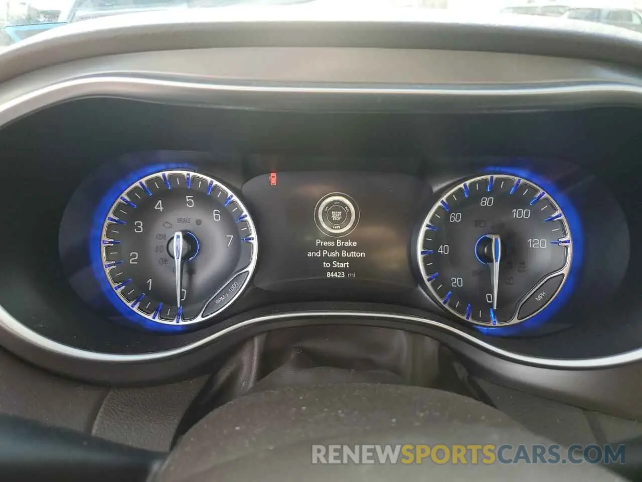 9 Photograph of a damaged car 2C4RC1EG6KR506175 CHRYSLER All Models 2019