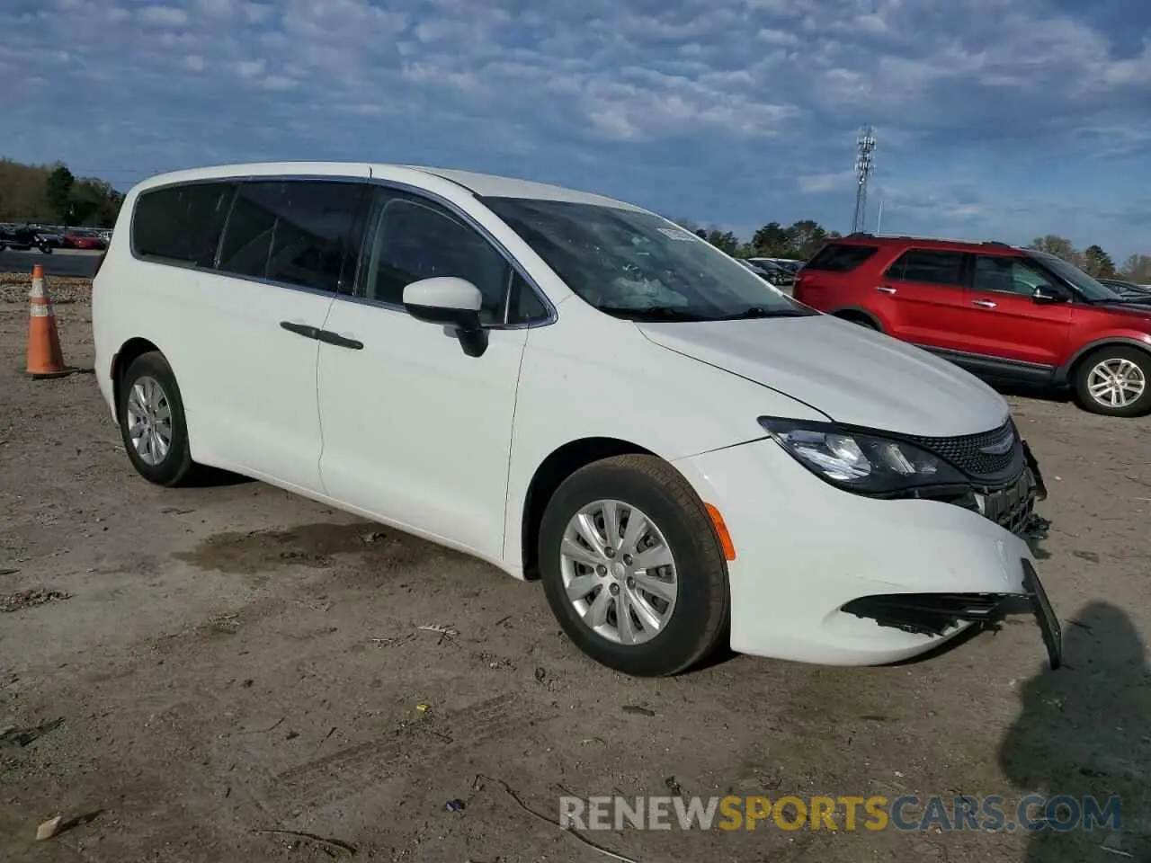 4 Photograph of a damaged car 2C4RC1AG7LR249213 CHRYSLER MINIVAN 2020