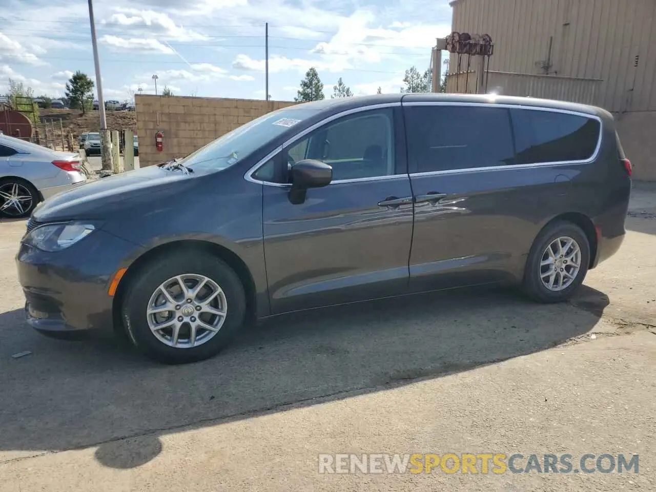1 Photograph of a damaged car 2C4RC1CG5LR223934 CHRYSLER MINIVAN 2020