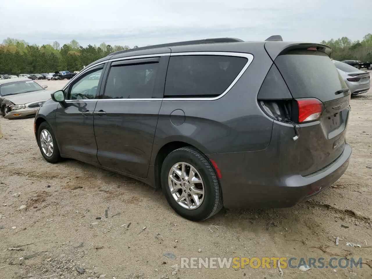 2 Photograph of a damaged car 2C4RC1DG1LR256847 CHRYSLER MINIVAN 2020