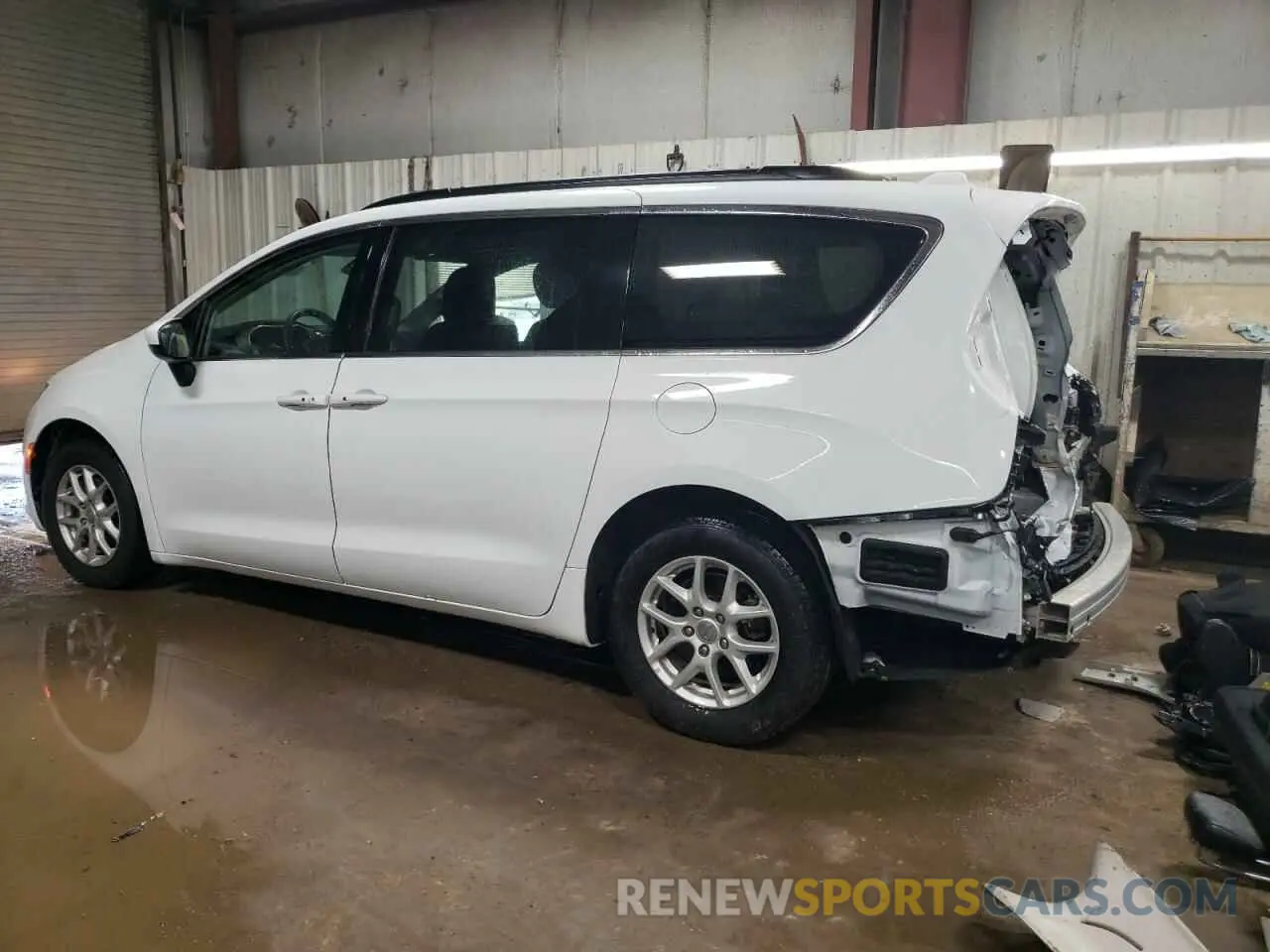 2 Photograph of a damaged car 2C4RC1DG3LR164087 CHRYSLER MINIVAN 2020