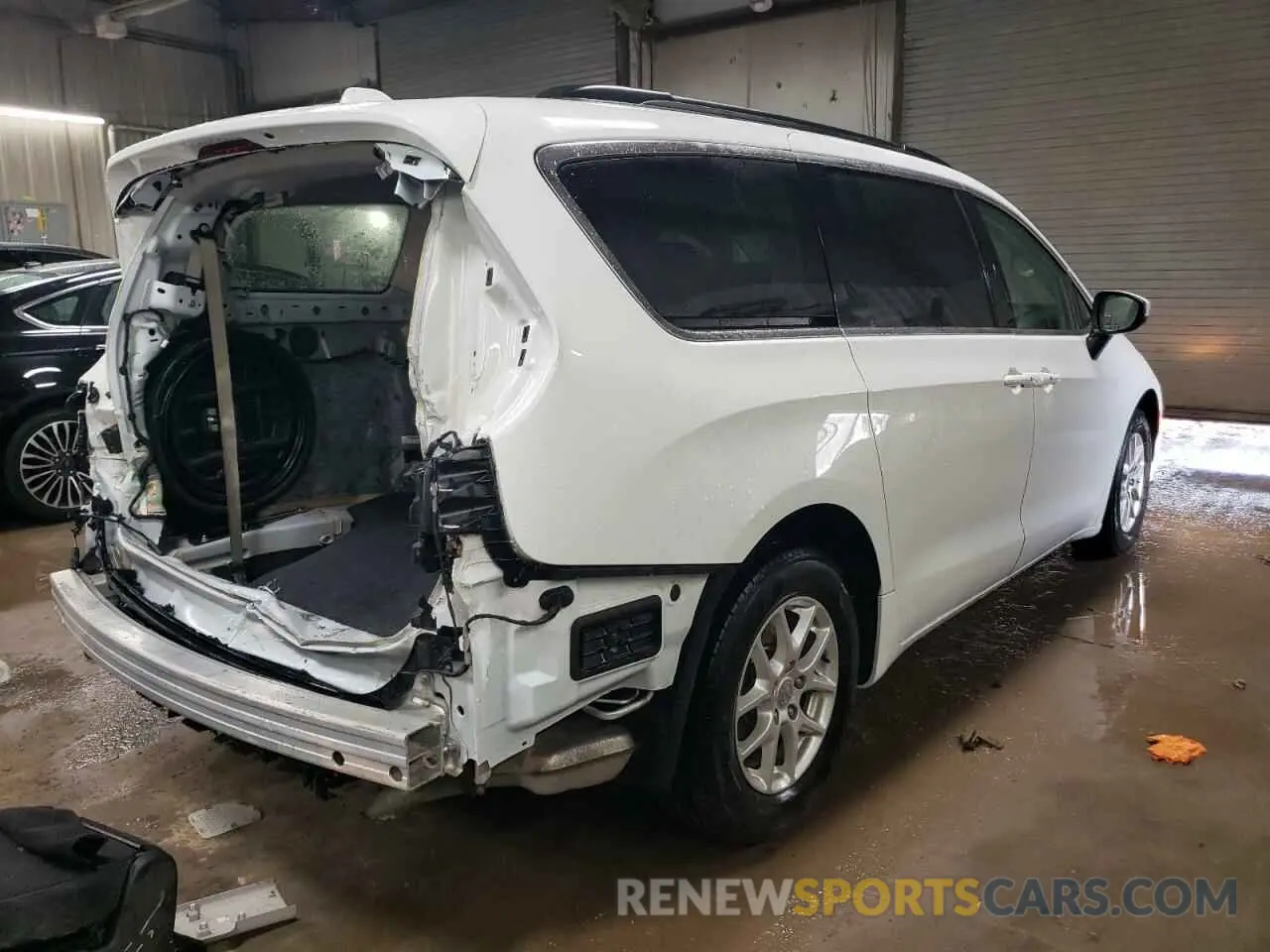 3 Photograph of a damaged car 2C4RC1DG3LR164087 CHRYSLER MINIVAN 2020
