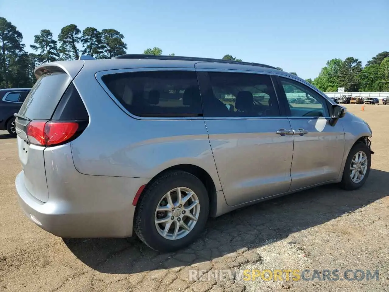 3 Photograph of a damaged car 2C4RC1DG3LR195842 CHRYSLER MINIVAN 2020