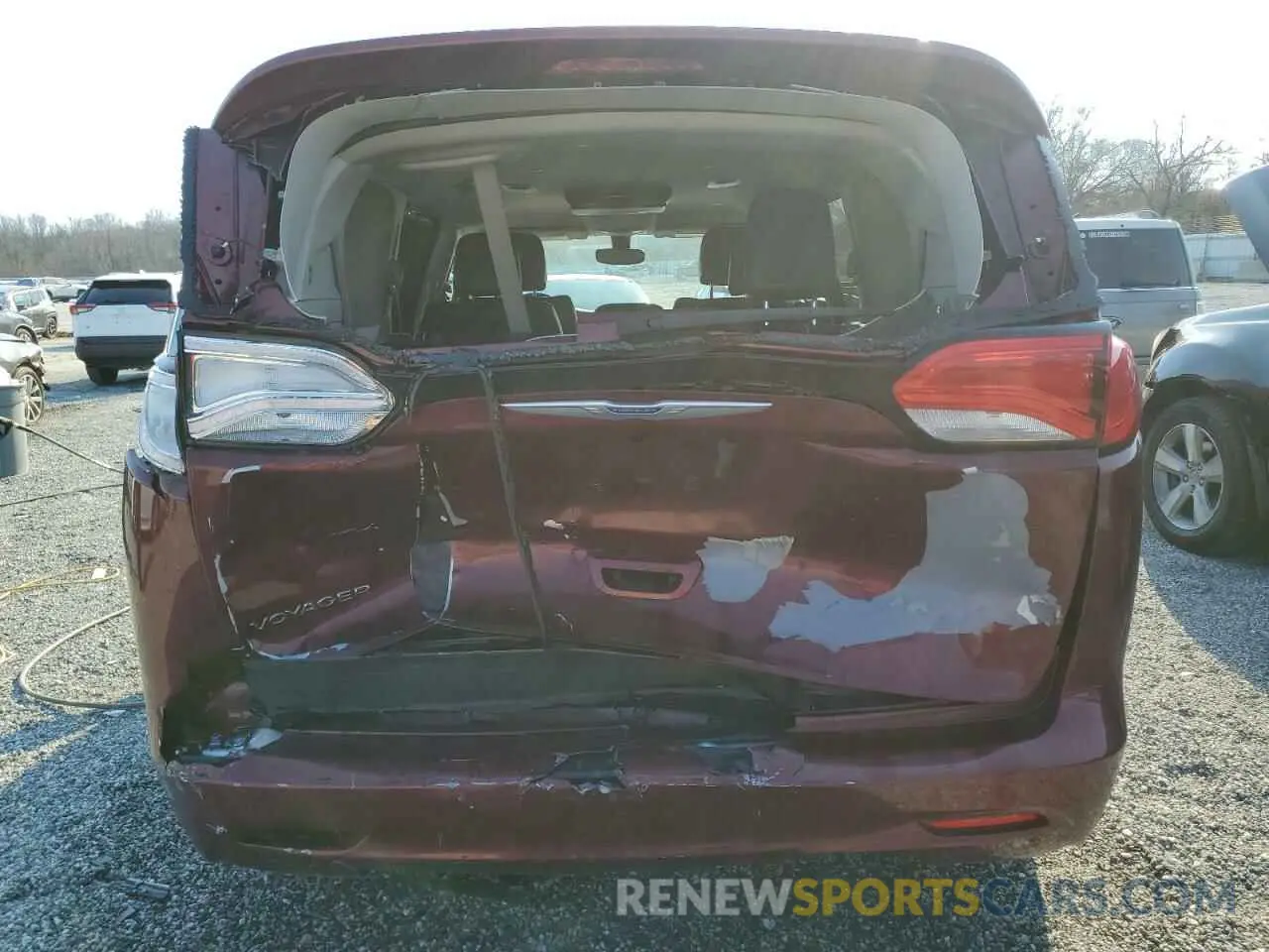 6 Photograph of a damaged car 2C4RC1DG4LR268524 CHRYSLER MINIVAN 2020