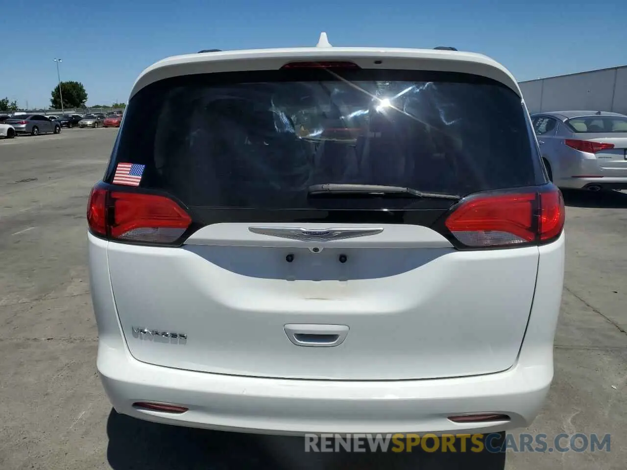 6 Photograph of a damaged car 2C4RC1DG5LR261274 CHRYSLER MINIVAN 2020