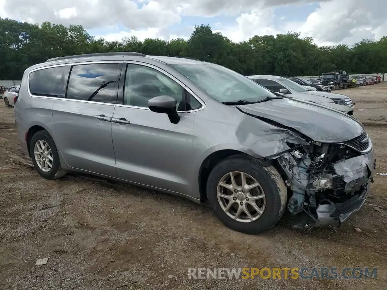 4 Photograph of a damaged car 2C4RC1DG6LR176444 CHRYSLER MINIVAN 2020