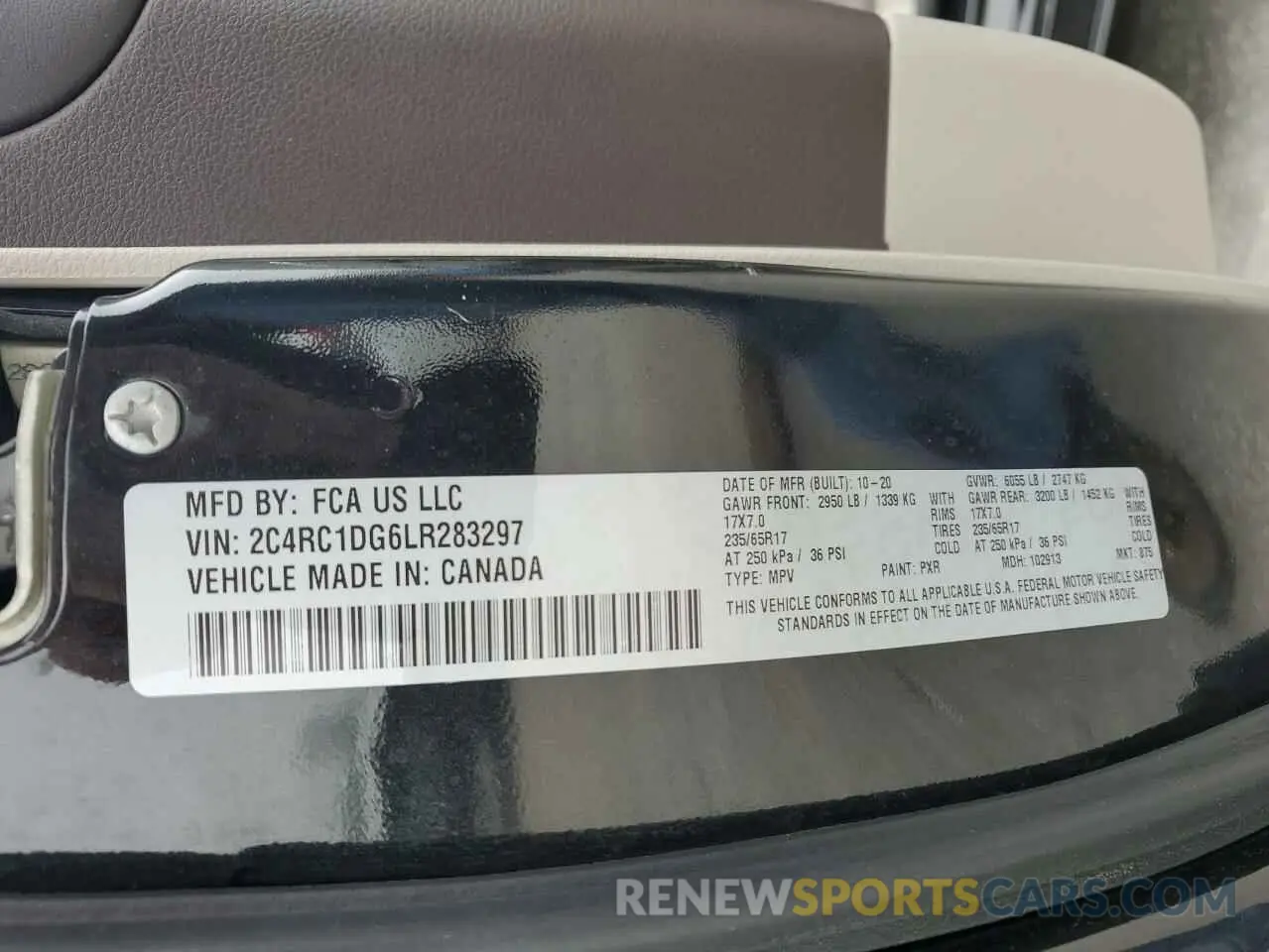 13 Photograph of a damaged car 2C4RC1DG6LR283297 CHRYSLER MINIVAN 2020