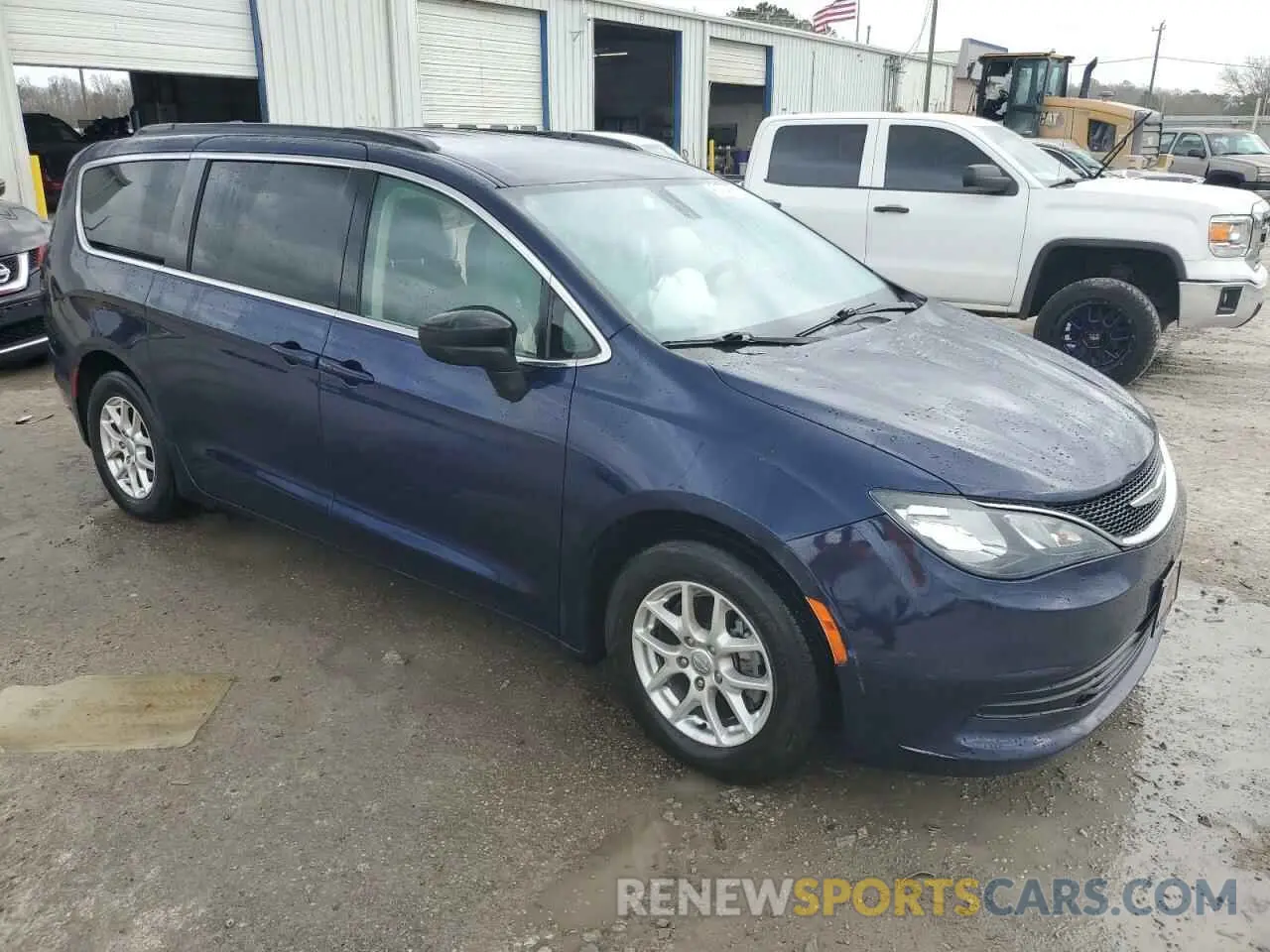 4 Photograph of a damaged car 2C4RC1DG7LR187257 CHRYSLER MINIVAN 2020