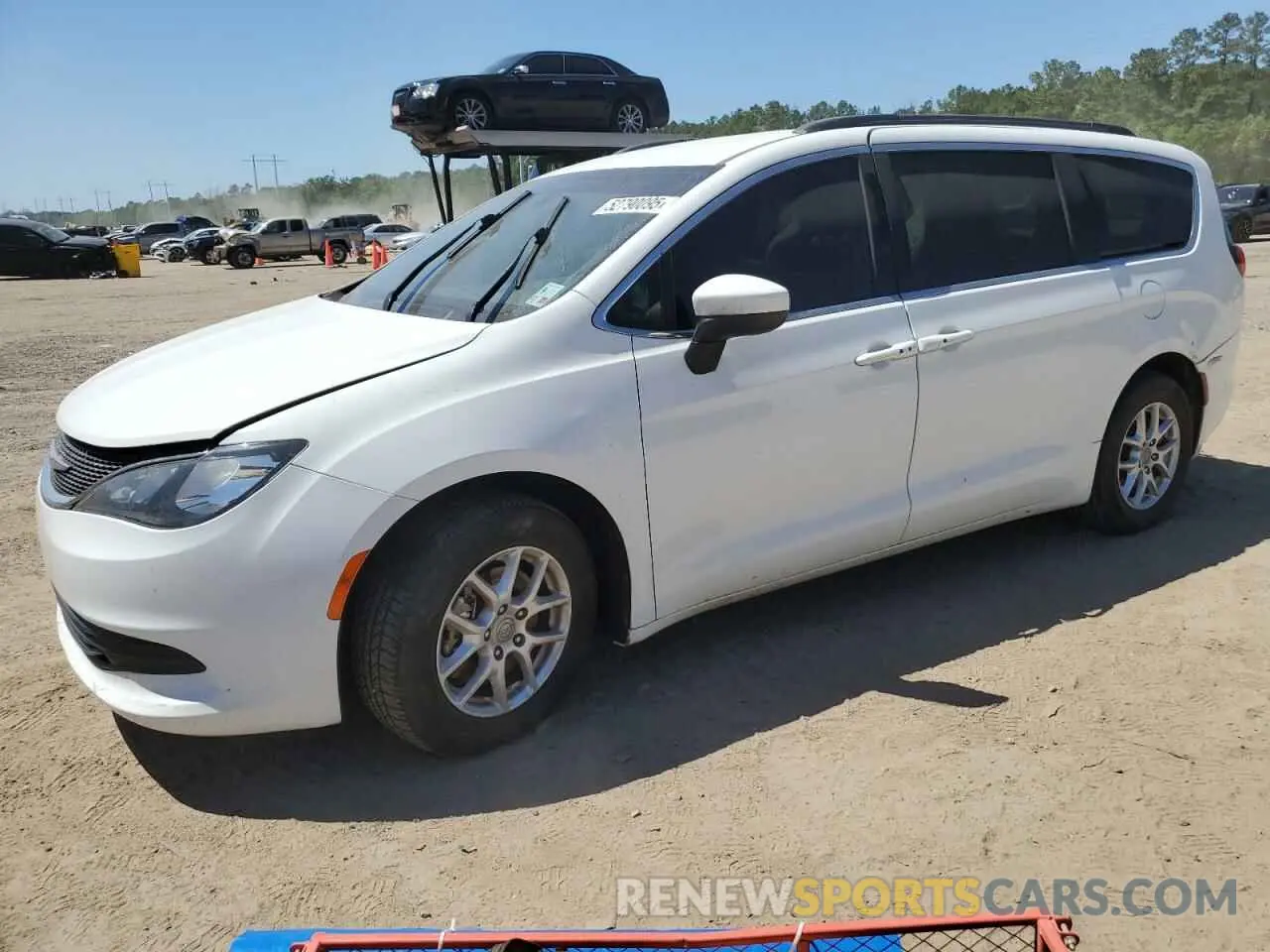 1 Photograph of a damaged car 2C4RC1DG8LR156664 CHRYSLER MINIVAN 2020