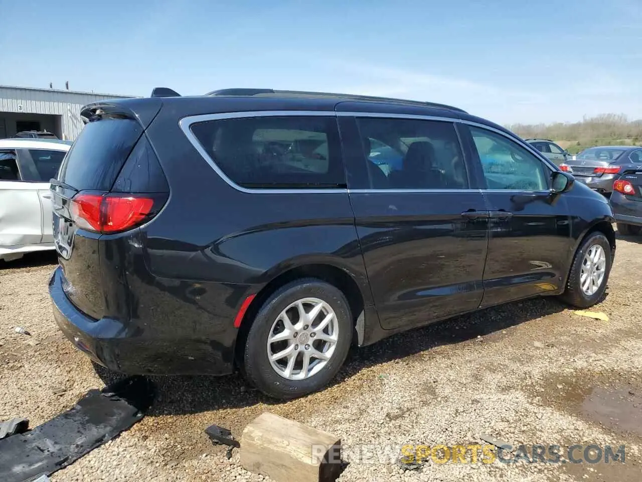 3 Photograph of a damaged car 2C4RC1DG9LR172484 CHRYSLER MINIVAN 2020