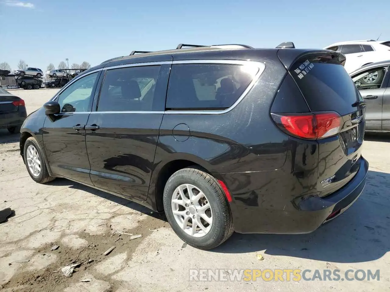 2 Photograph of a damaged car 2C4RC1DG9LR264839 CHRYSLER MINIVAN 2020