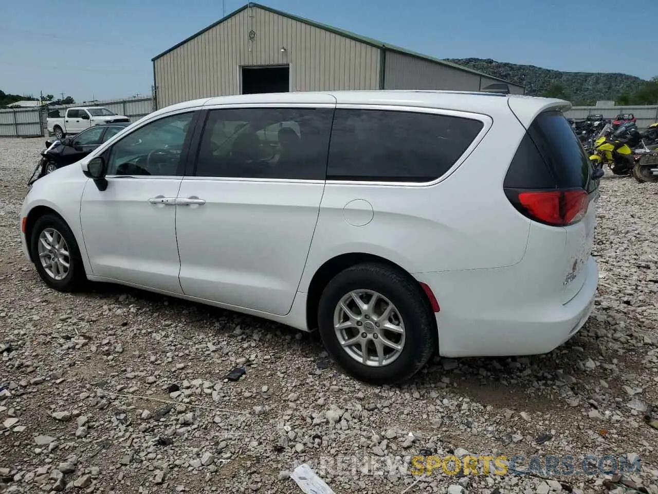 2 Photograph of a damaged car 2C4RC1CG6MR500561 CHRYSLER MINIVAN 2021