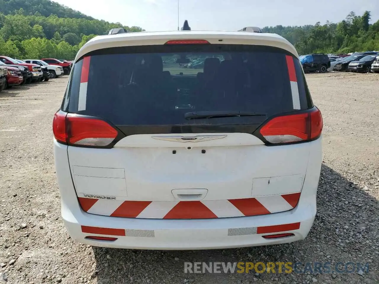 6 Photograph of a damaged car 2C4RC1DG0MR505589 CHRYSLER MINIVAN 2021