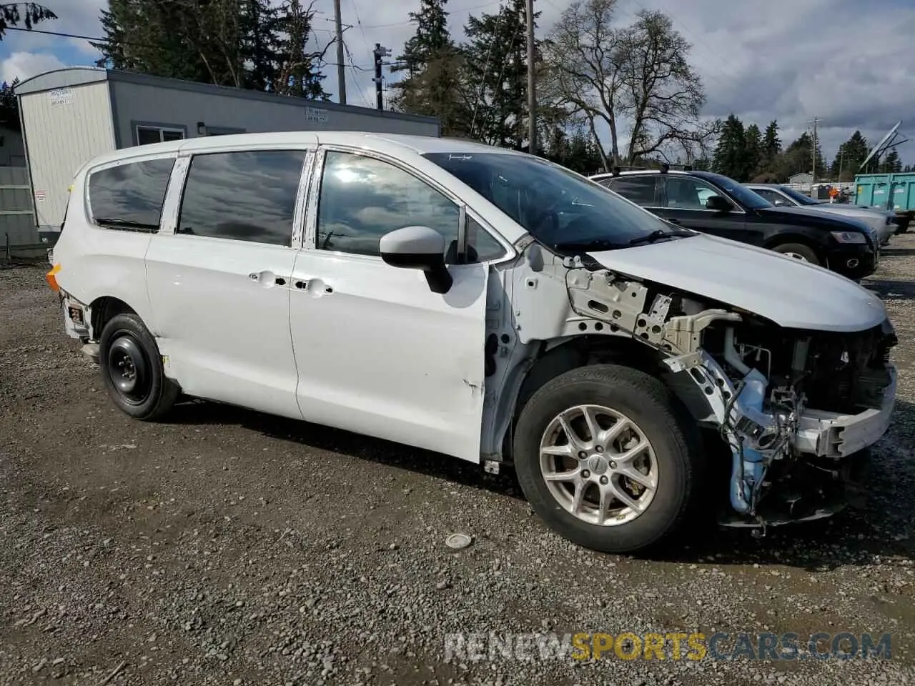 4 Photograph of a damaged car 2C4RC1DG0MR506578 CHRYSLER MINIVAN 2021