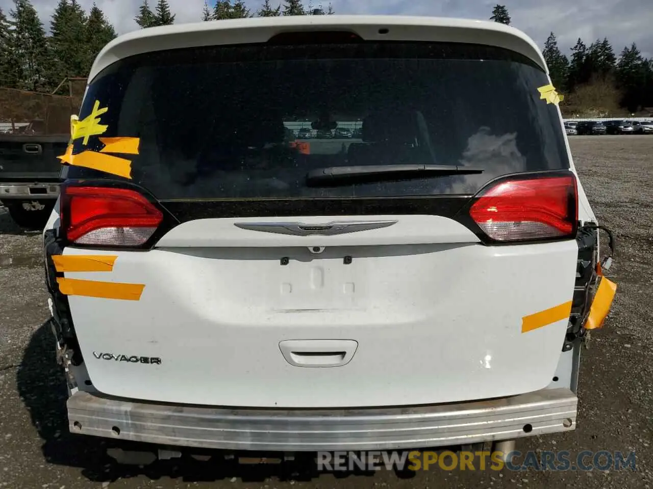6 Photograph of a damaged car 2C4RC1DG0MR506578 CHRYSLER MINIVAN 2021