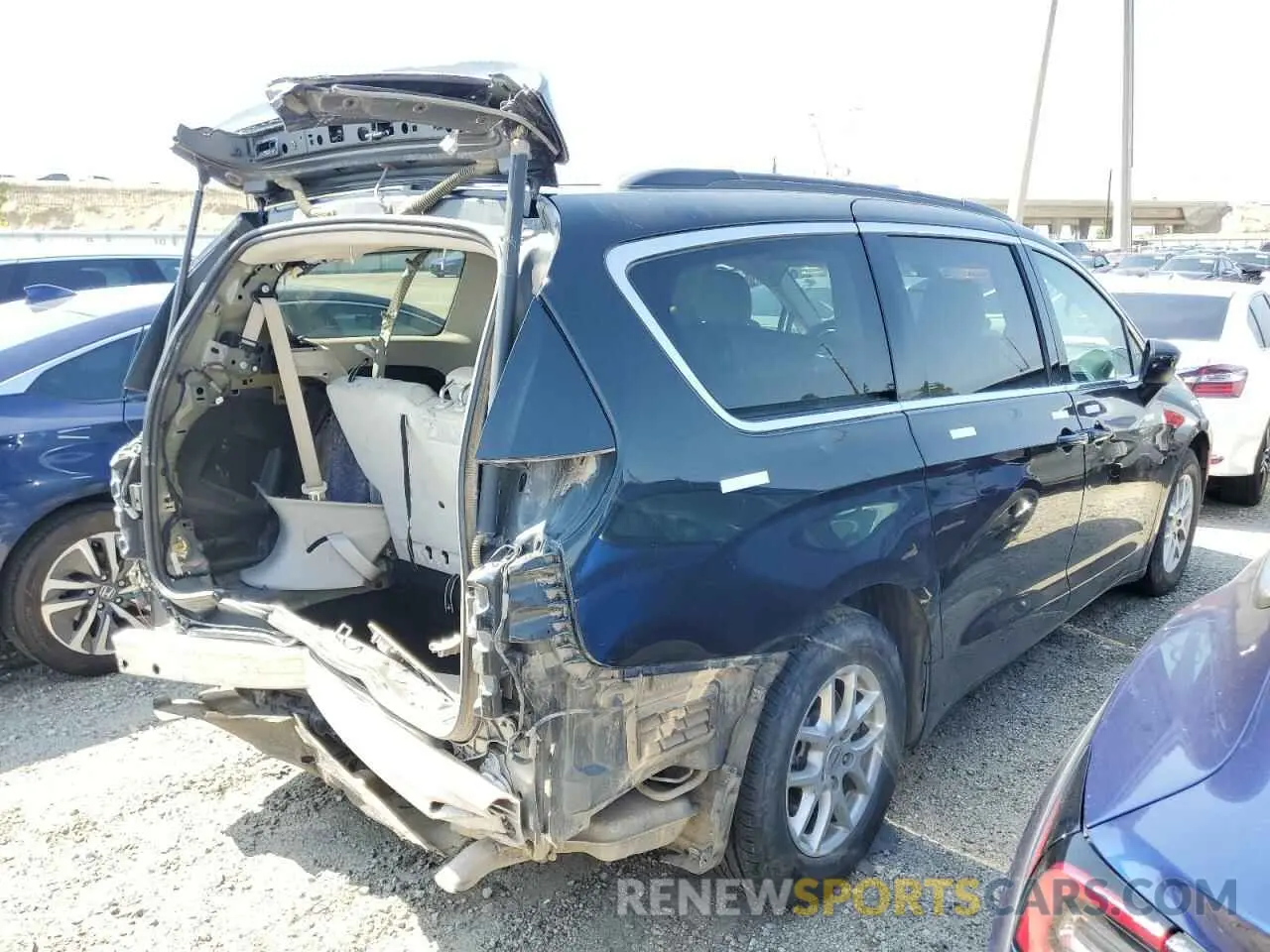 3 Photograph of a damaged car 2C4RC1DG0MR551892 CHRYSLER MINIVAN 2021