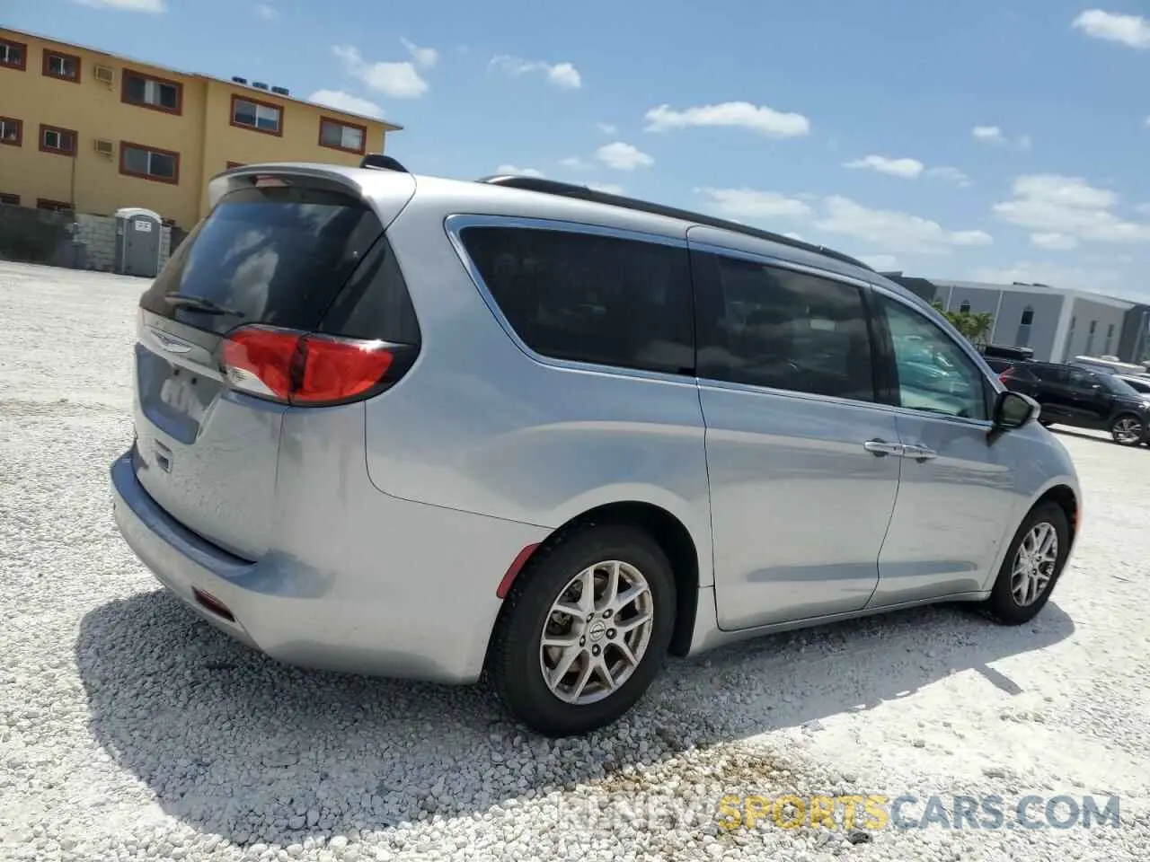 3 Photograph of a damaged car 2C4RC1DG1MR530534 CHRYSLER MINIVAN 2021