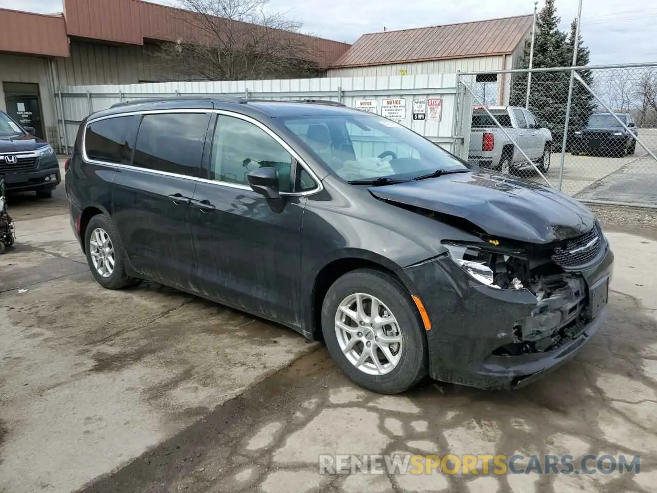 4 Photograph of a damaged car 2C4RC1DG1MR568281 CHRYSLER MINIVAN 2021