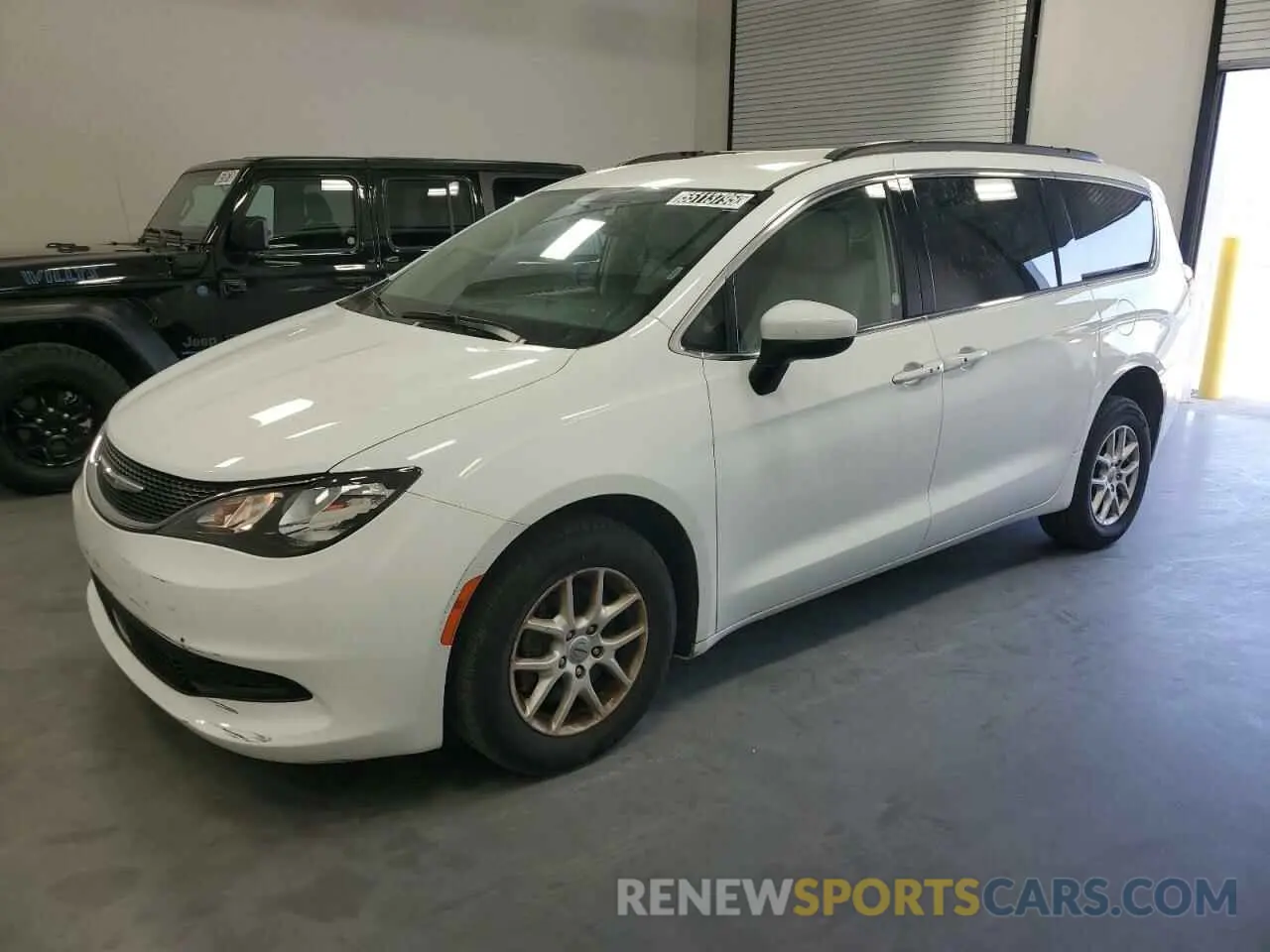1 Photograph of a damaged car 2C4RC1DG3MR545911 CHRYSLER MINIVAN 2021