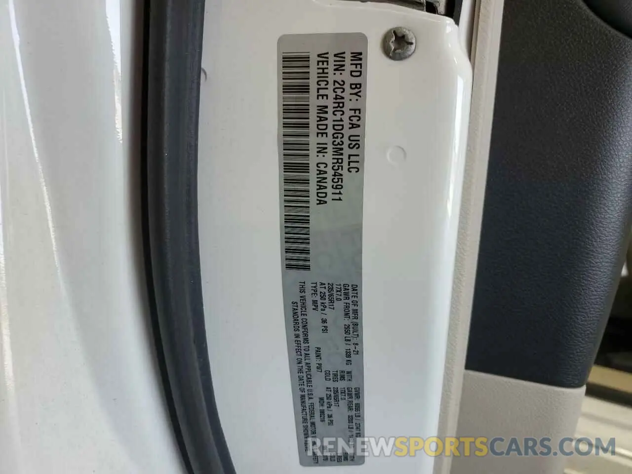 13 Photograph of a damaged car 2C4RC1DG3MR545911 CHRYSLER MINIVAN 2021