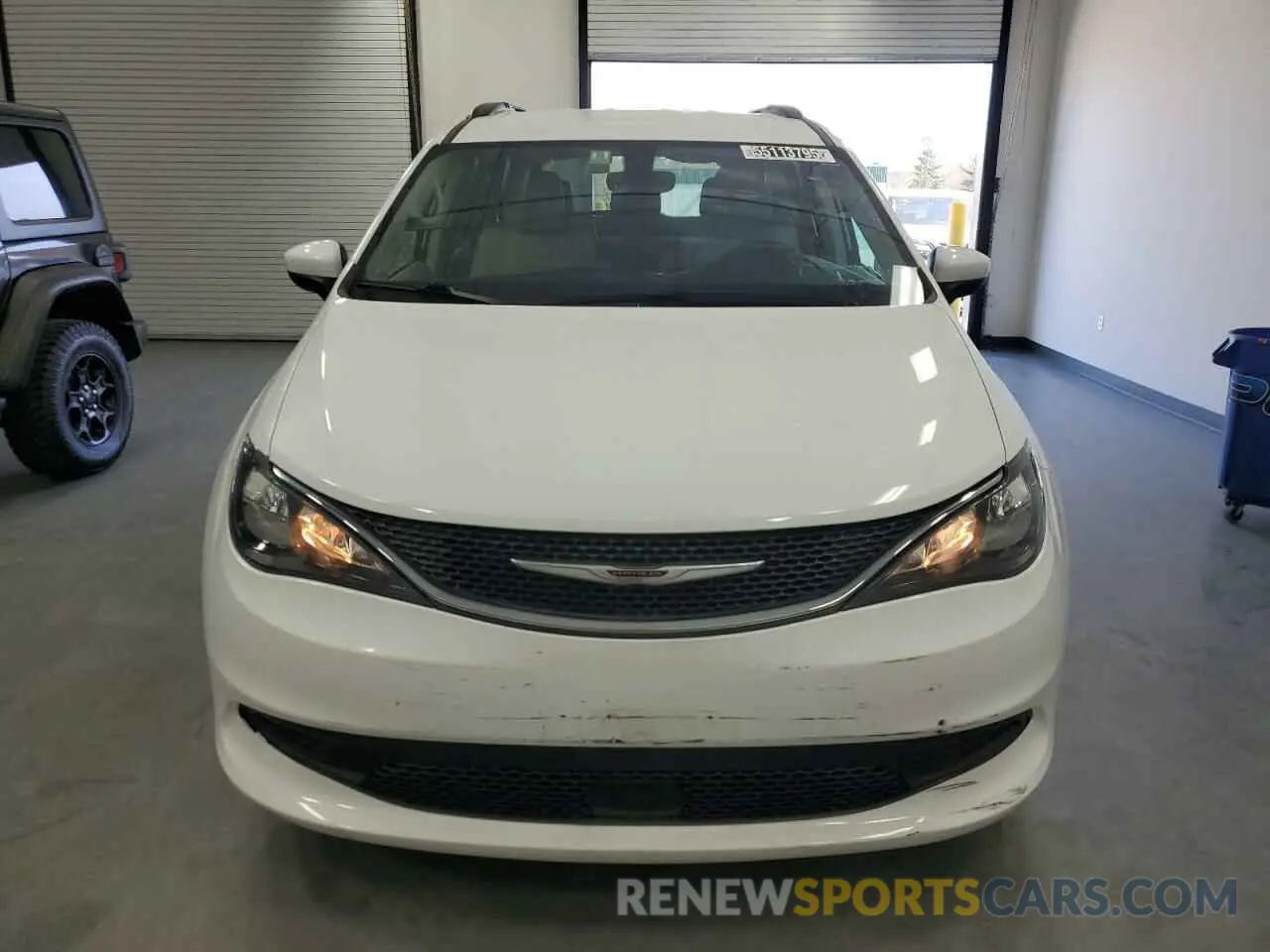 5 Photograph of a damaged car 2C4RC1DG3MR545911 CHRYSLER MINIVAN 2021