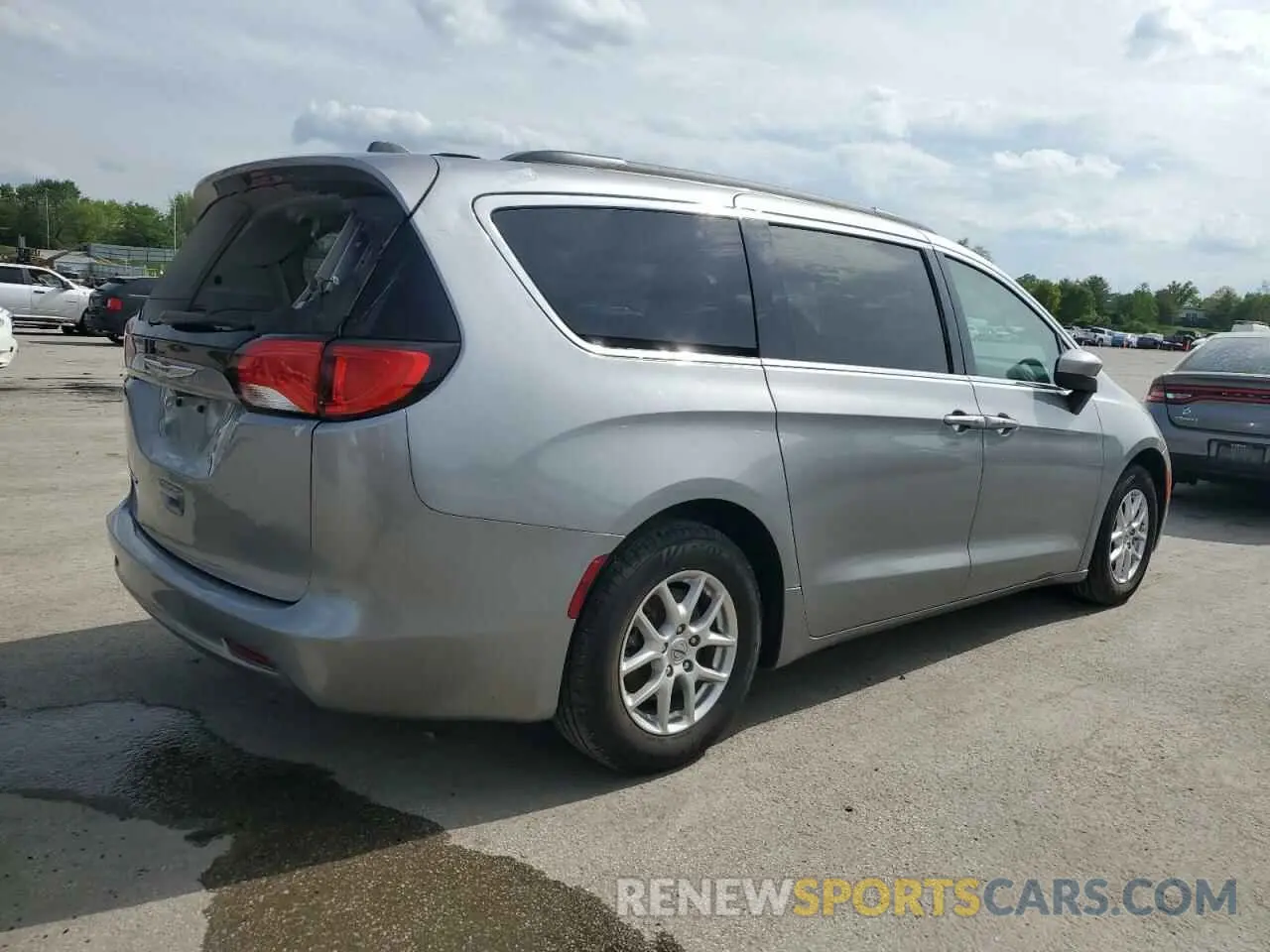 3 Photograph of a damaged car 2C4RC1DG5MR520637 CHRYSLER MINIVAN 2021