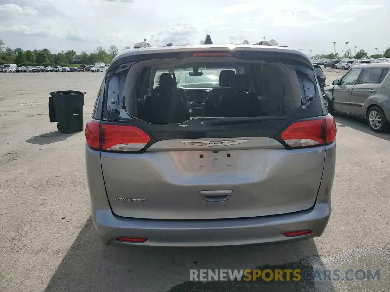 6 Photograph of a damaged car 2C4RC1DG5MR520637 CHRYSLER MINIVAN 2021