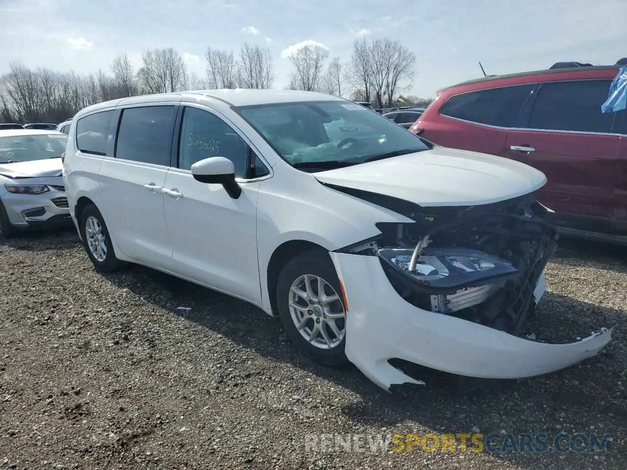 4 Photograph of a damaged car 2C4RC1CG0NR104224 CHRYSLER MINIVAN 2022