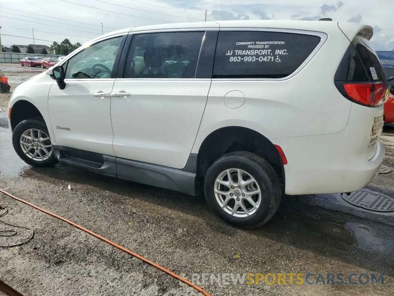 2 Photograph of a damaged car 2C4RC1CG2NR103821 CHRYSLER MINIVAN 2022