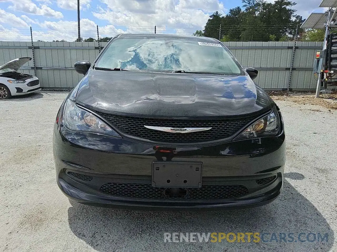 5 Photograph of a damaged car 2C4RC1CG2NR153022 CHRYSLER MINIVAN 2022