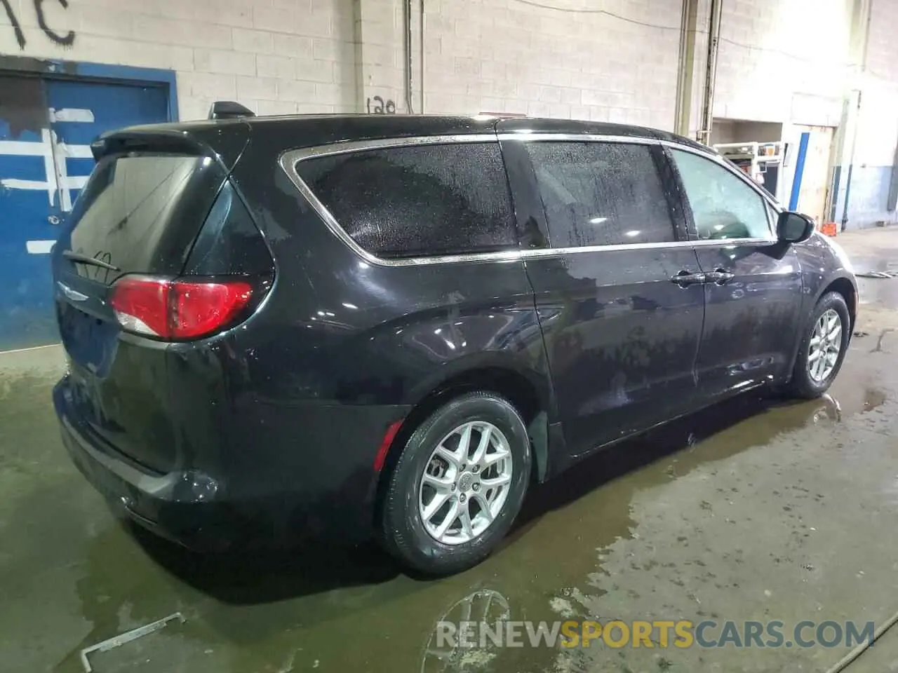 3 Photograph of a damaged car 2C4RC1CG5NR219031 CHRYSLER MINIVAN 2022