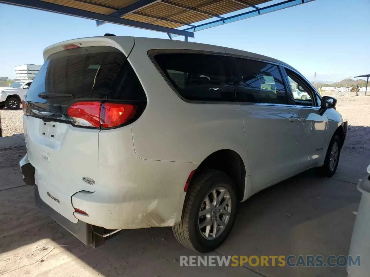 3 Photograph of a damaged car 2C4RC1CG6NR212220 CHRYSLER MINIVAN 2022