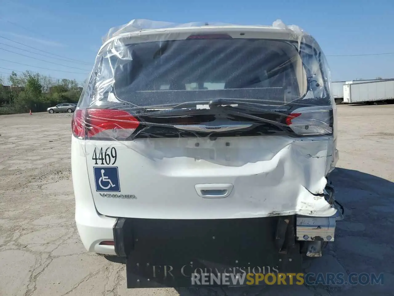 6 Photograph of a damaged car 2C4RC1CG8NR162789 CHRYSLER MINIVAN 2022