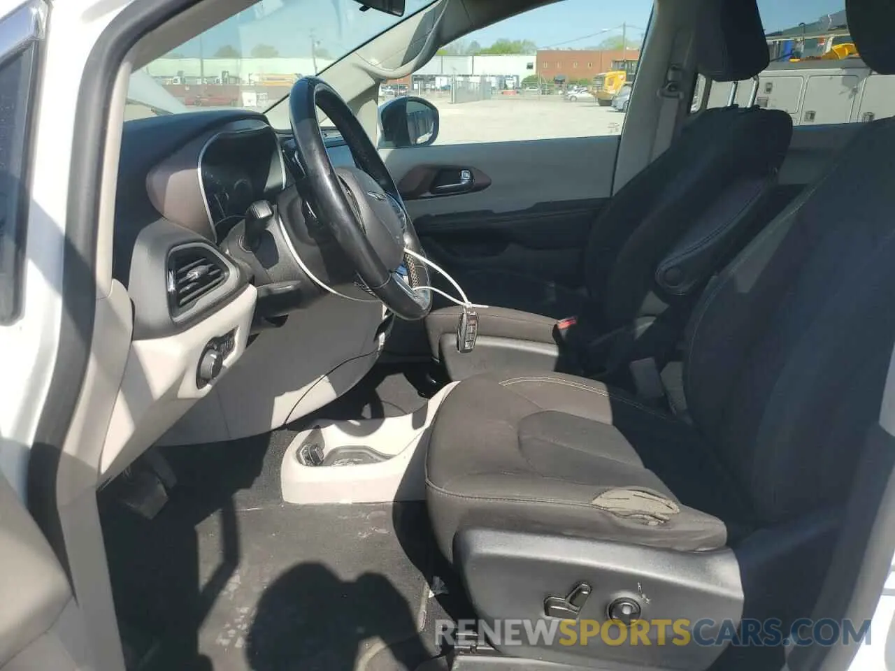 7 Photograph of a damaged car 2C4RC1CG8NR162789 CHRYSLER MINIVAN 2022