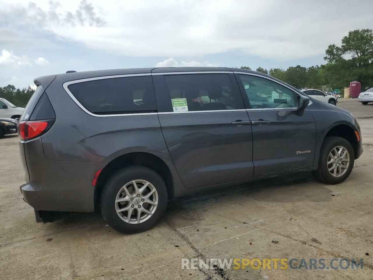 3 Photograph of a damaged car 2C4RC1CG9NR209294 CHRYSLER MINIVAN 2022