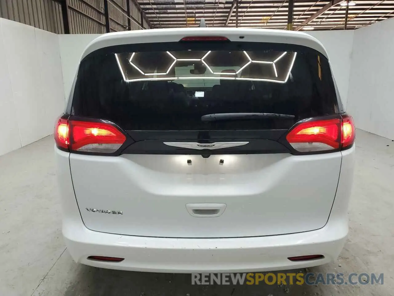 6 Photograph of a damaged car 2C4RC1CG0PR534564 CHRYSLER MINIVAN 2023