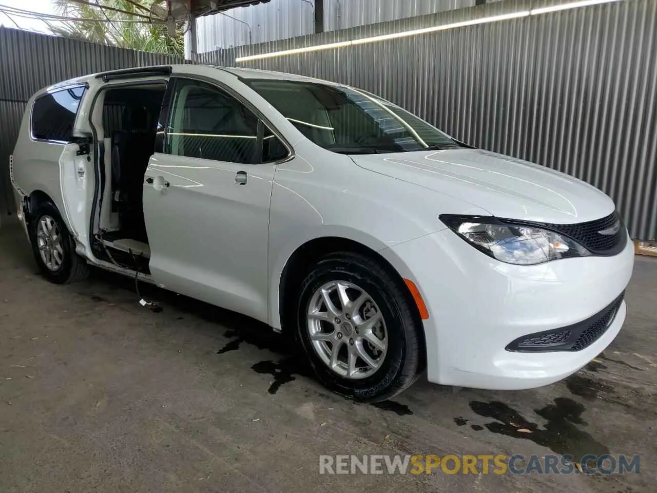 4 Photograph of a damaged car 2C4RC1CG1PR520270 CHRYSLER MINIVAN 2023