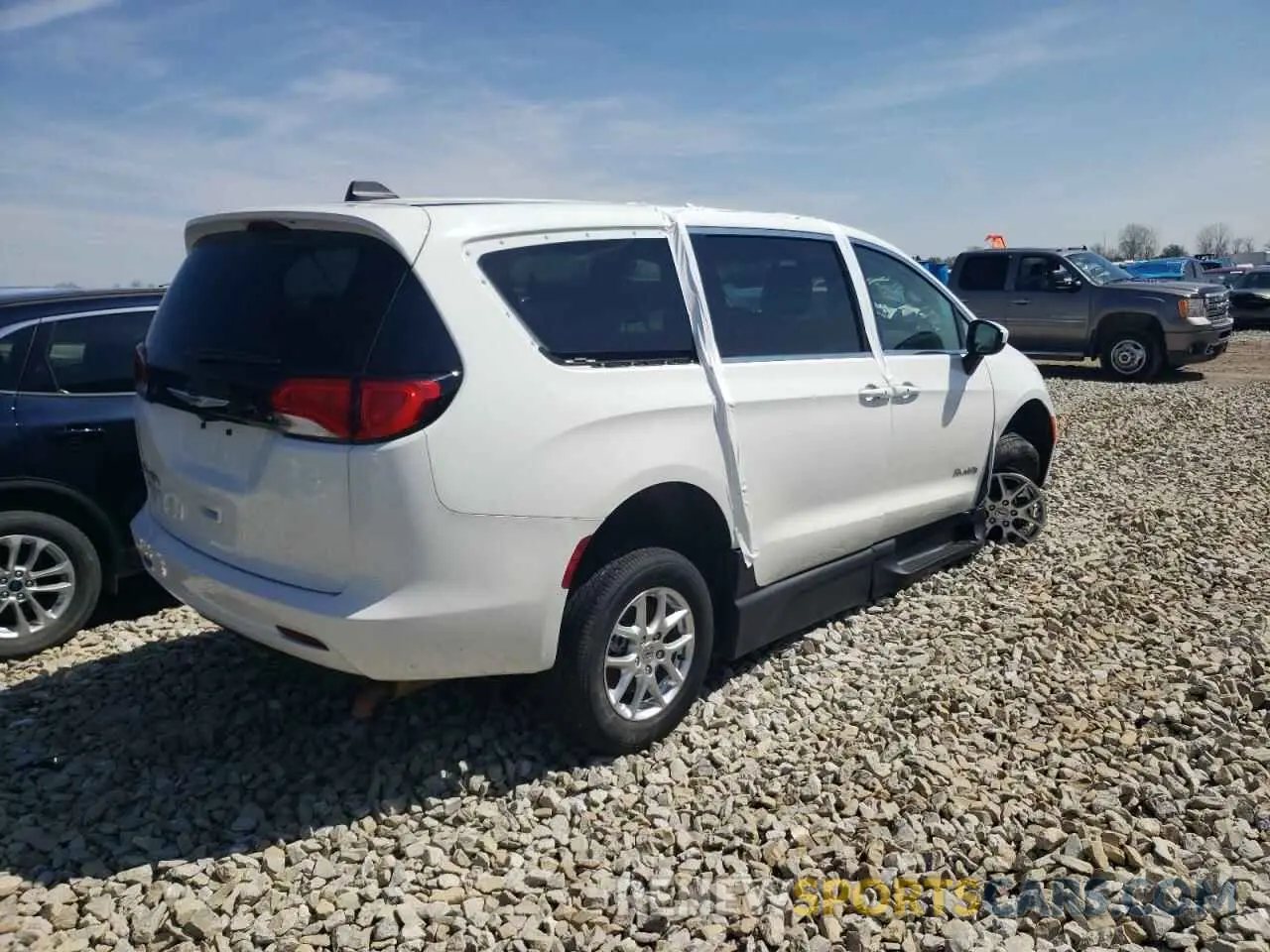 3 Photograph of a damaged car 2C4RC1CG3PR583399 CHRYSLER MINIVAN 2023
