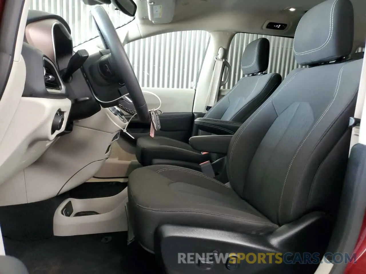 7 Photograph of a damaged car 2C4RC1CG9PR600965 CHRYSLER MINIVAN 2023
