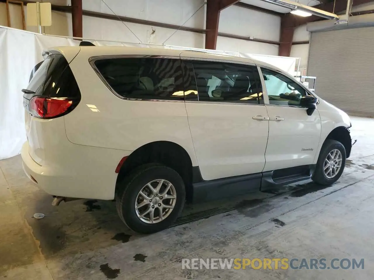 3 Photograph of a damaged car 2C4RC1CG2RR152488 CHRYSLER MINIVAN 2024
